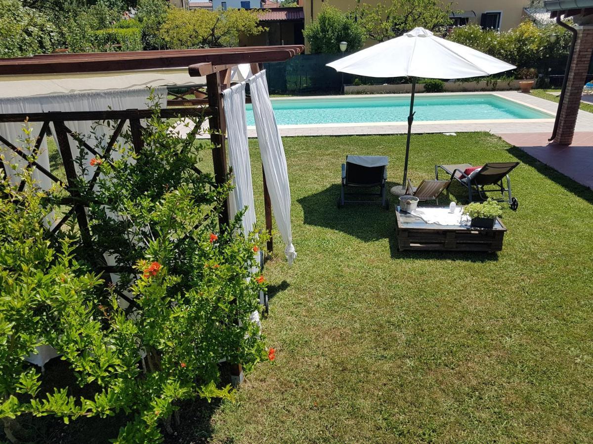 Appartamenti Ca'Melia Sarzana Exteriör bild