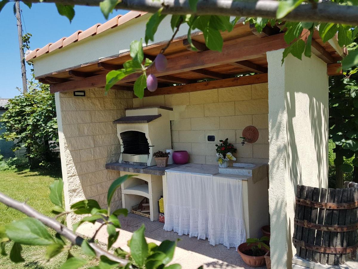 Appartamenti Ca'Melia Sarzana Exteriör bild