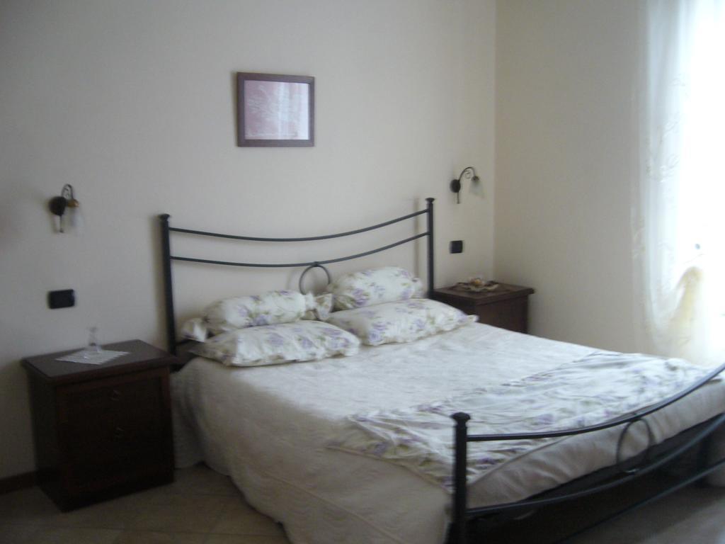 Appartamenti Ca'Melia Sarzana Rum bild